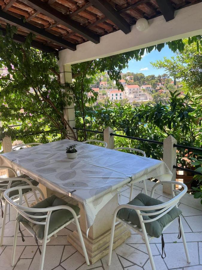 Sunset By The Sea Apartment Splitska Luaran gambar